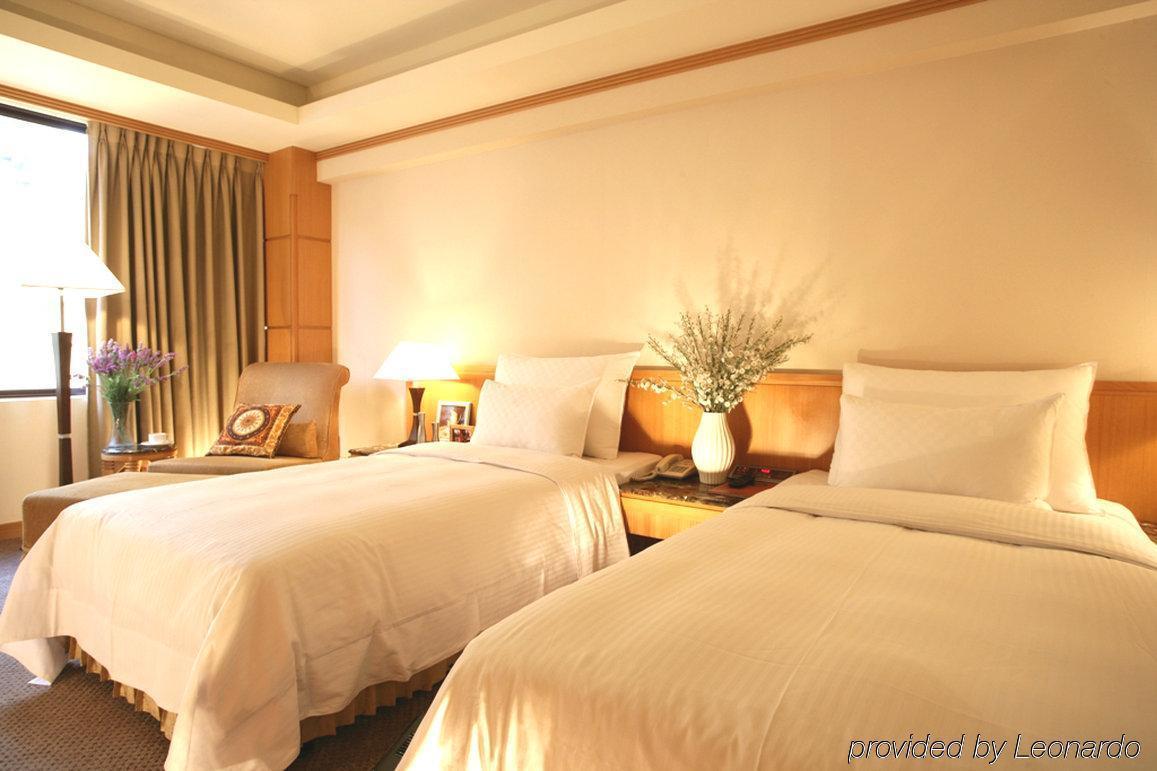 Hotel Dion Taichung Exterior foto